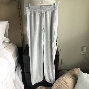 Grey ivivva Pants🤍